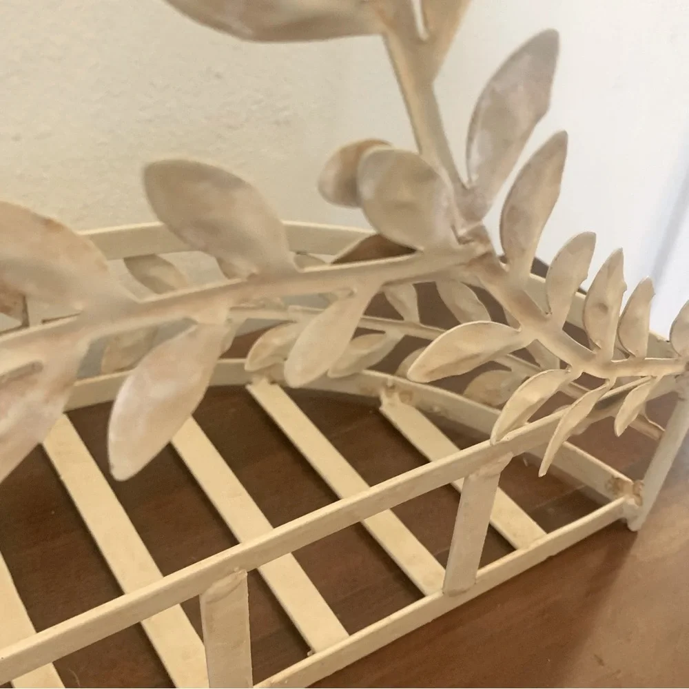 Iron / Metal decorative Shelf
